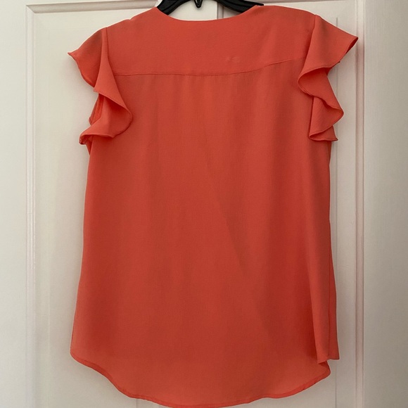 Vince Camuto Pink V-Neck Blouse - Picture 3 of 5